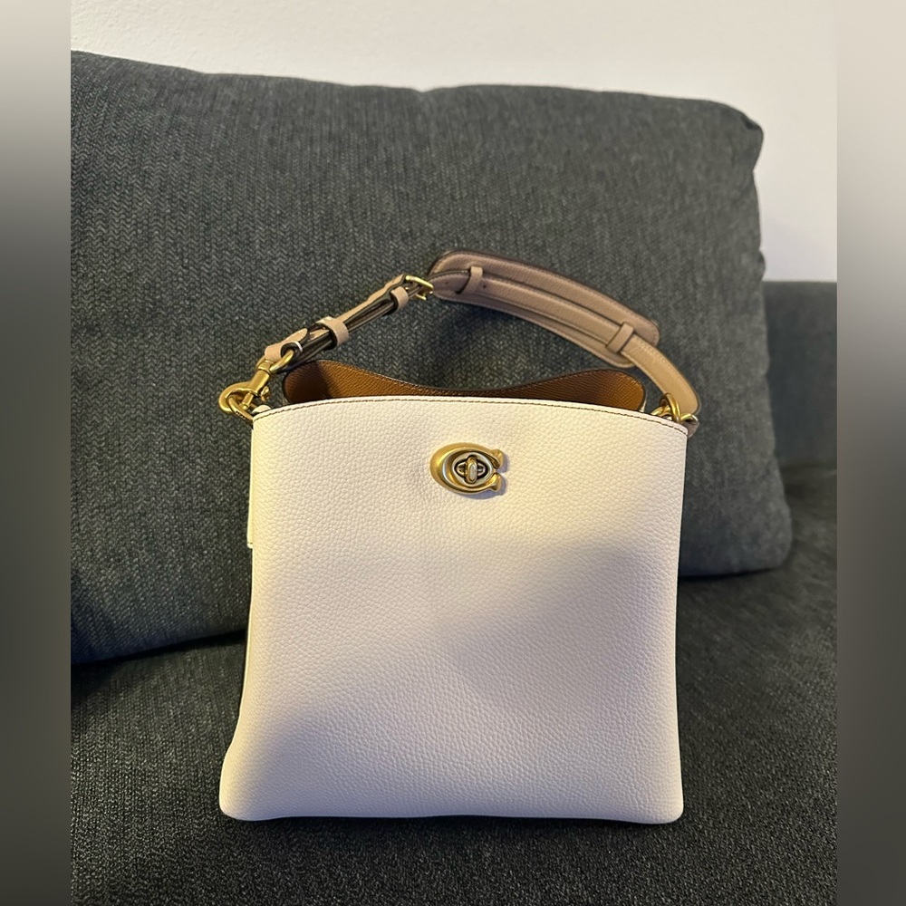 Willow Bucket Bag In Colorblock